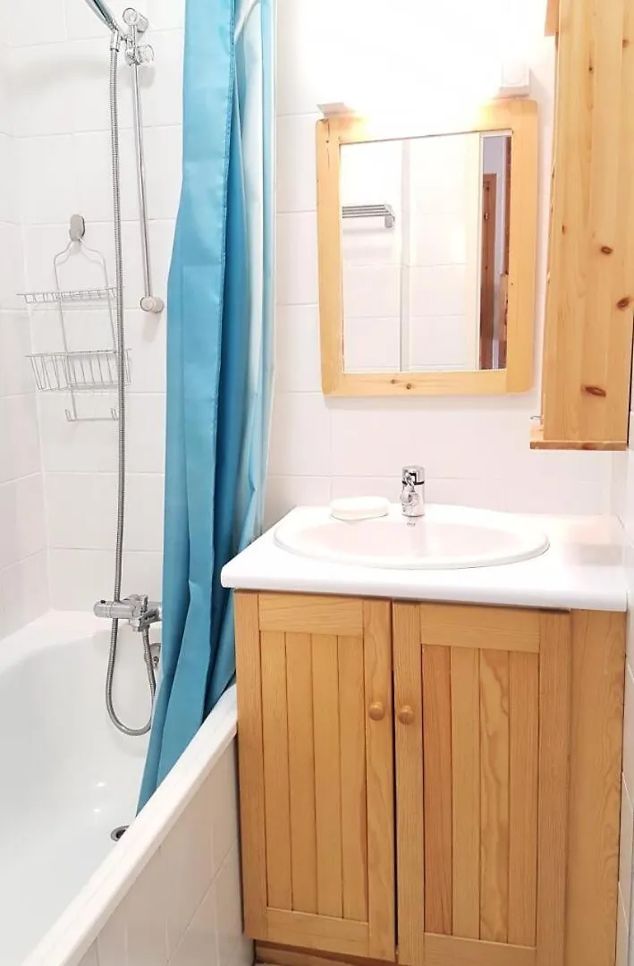 Residence Chateaux De Crans - Studio Lumineux - Balcon Mae-8264 Magland