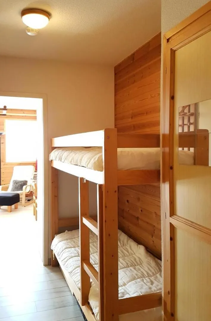 Residence Chateaux De Crans - Studio Lumineux - Balcon Mae-8264 Magland Apartment