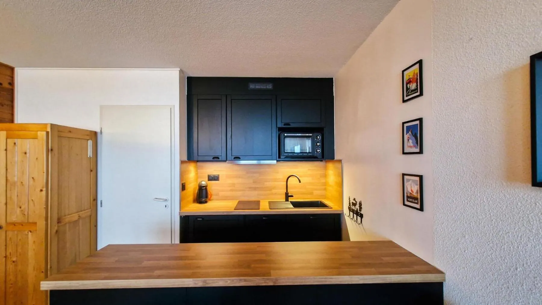 Apartment Residence Chateaux De Crans - Studio Lumineux - Balcon Mae-8264 Magland France