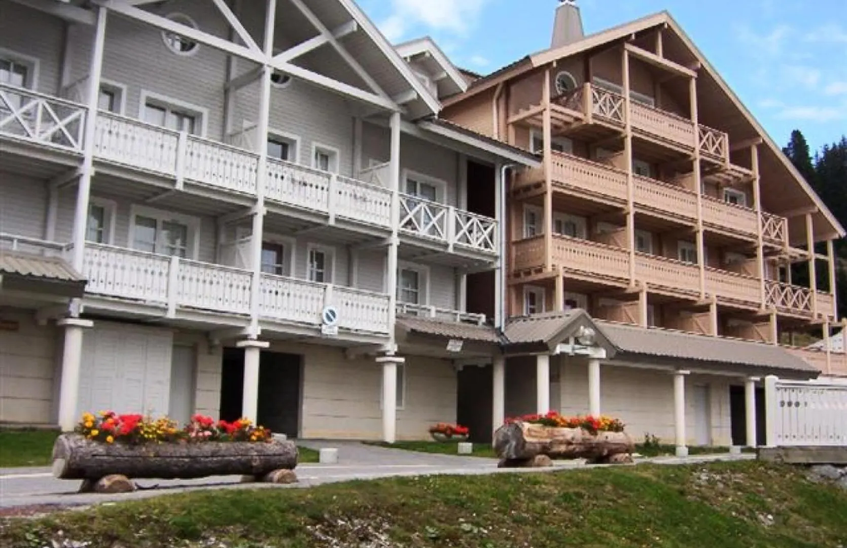 Residence Chateaux De Crans - Studio Lumineux - Balcon Mae-8264 Magland